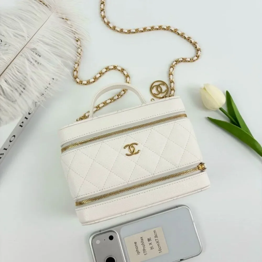 Chanel Women Pre-Loved Bag Very Good Condition